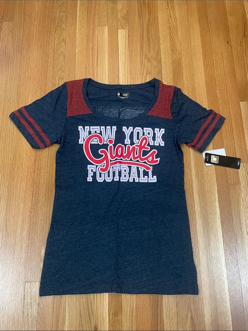 NEW NFL New York Giants Team Apparel Blue Tee